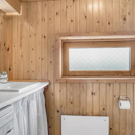 3 Bedroom Gorgeous In Lbk * Ålbæk